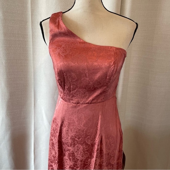 LULUS Deeply Devoted Rusty Rose One Shoulder Jacquard Maxi Dress Size S NWT - Picture 4 of 9